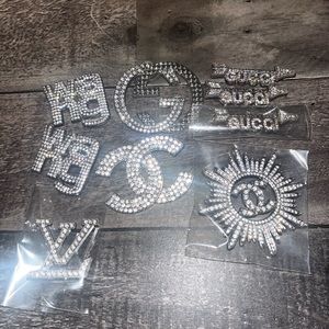 Remaining Designer$3 Croc Charms & $4 Patches